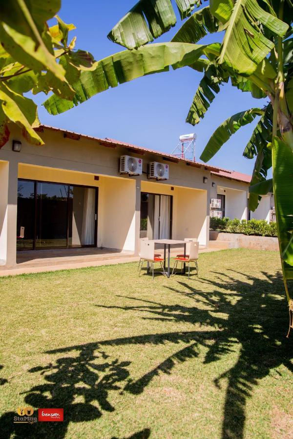 Douglas Lodge&Apartments Lilongüe Exterior foto