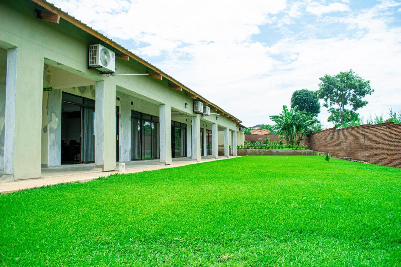 Douglas Lodge&Apartments Lilongüe Exterior foto